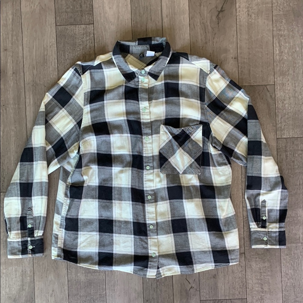 H&M Women’s Plaid Black and Mint Green Shirt